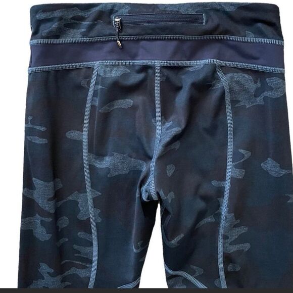 LULULEMON RUN INSPIRE CROP II Luxtreme BLUE CAMOUFLAGE SIZE 4 - Picture 10 of 12
